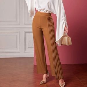 ‼️NEW‼️ Pleated Panel Straight Leg Pants